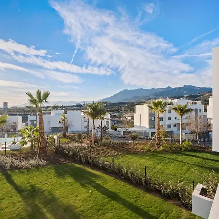 Santa Clara Sea View Apartment Marbella